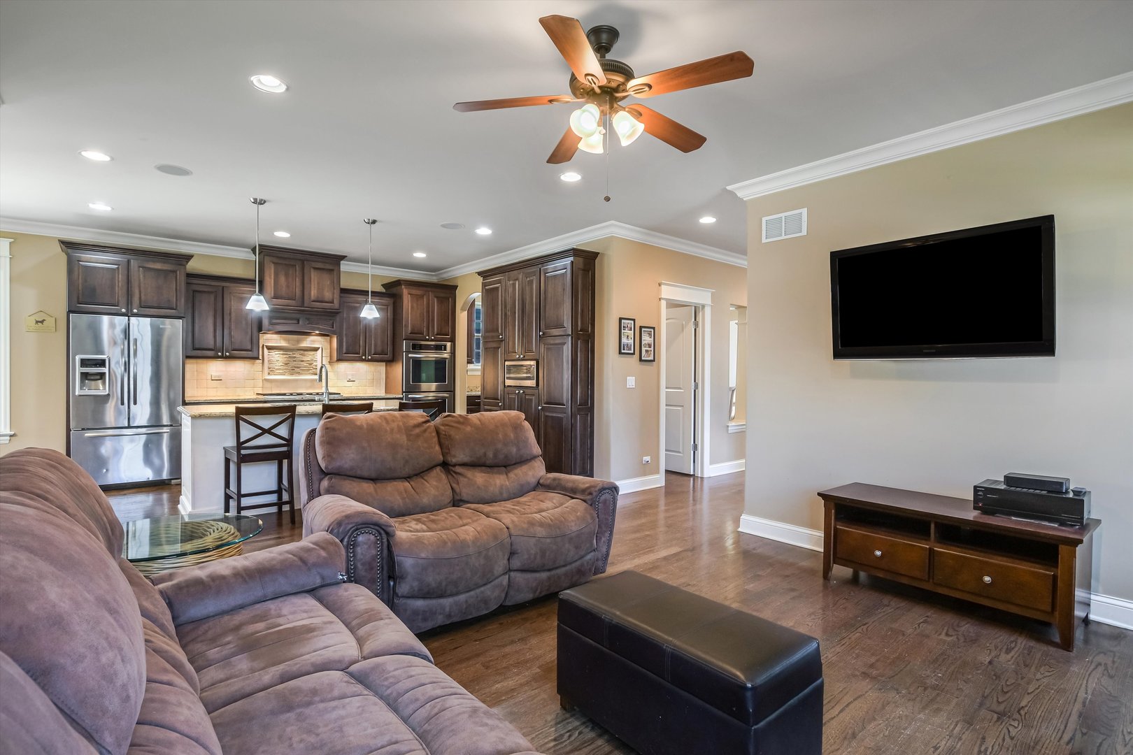 7524 W Jonquil Terrace, Niles, IL 60714