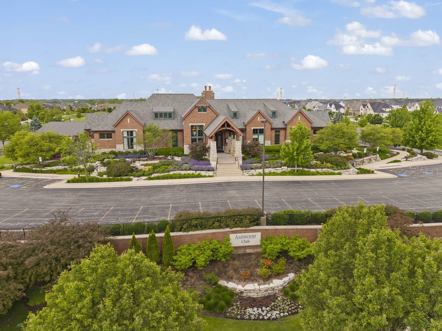 4043 Juneberry Road, Naperville, IL 60564