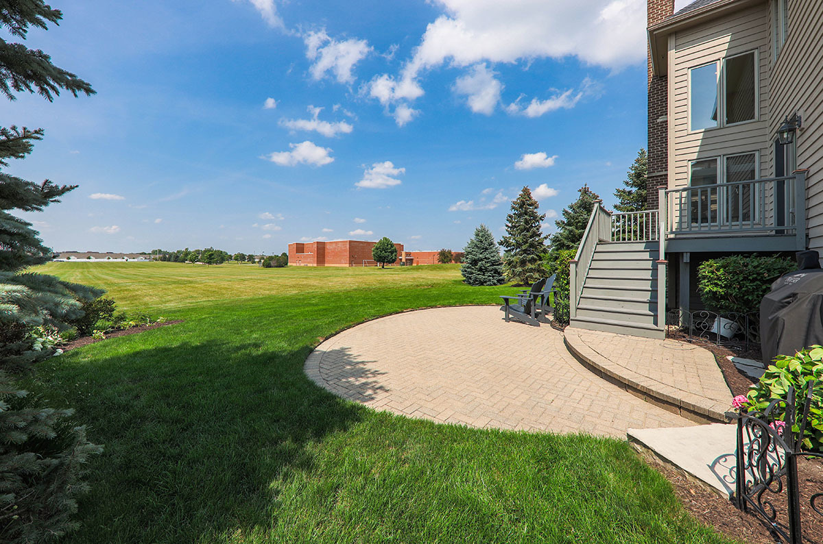 4043 Juneberry Road, Naperville, IL 60564