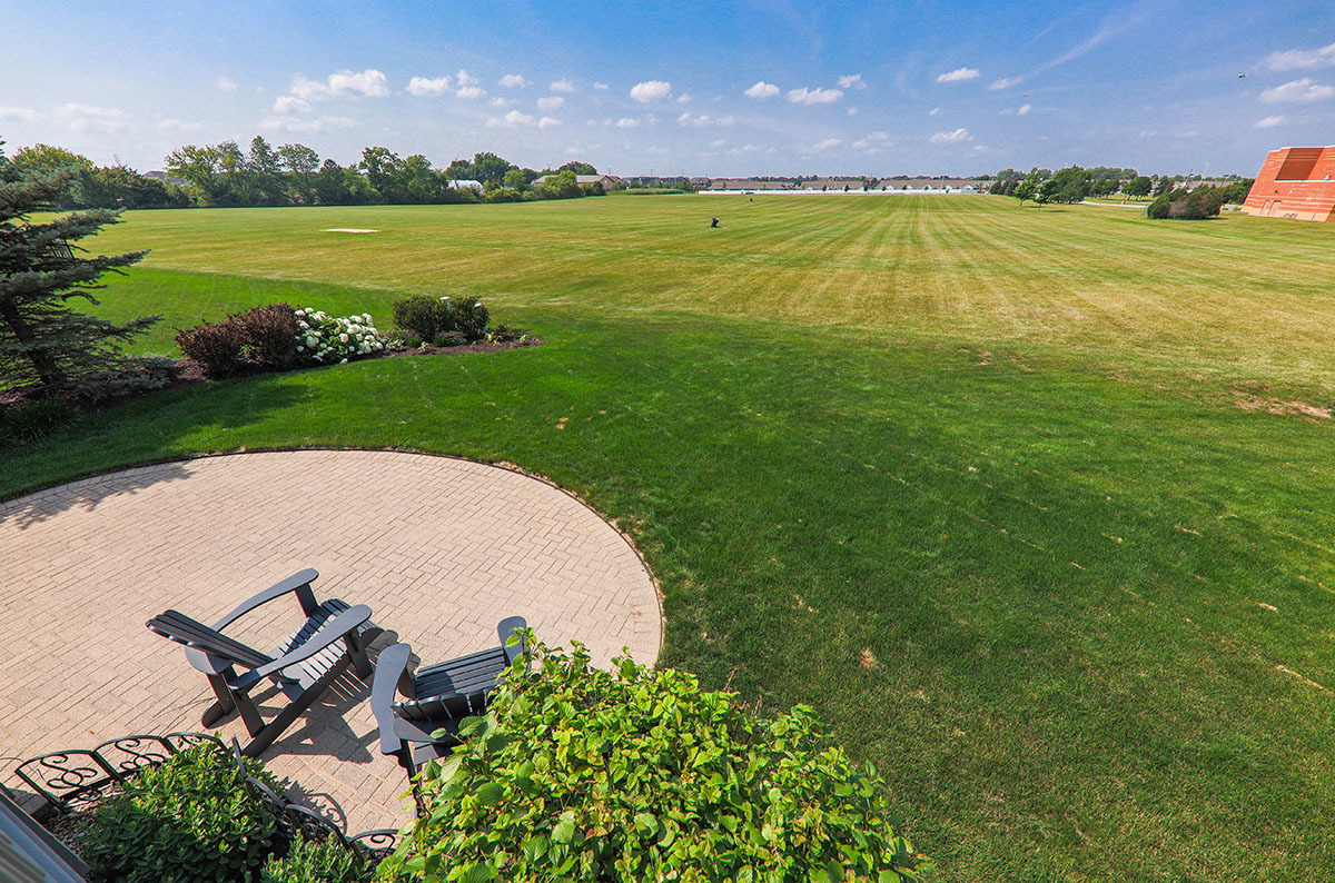 4043 Juneberry Road, Naperville, IL 60564