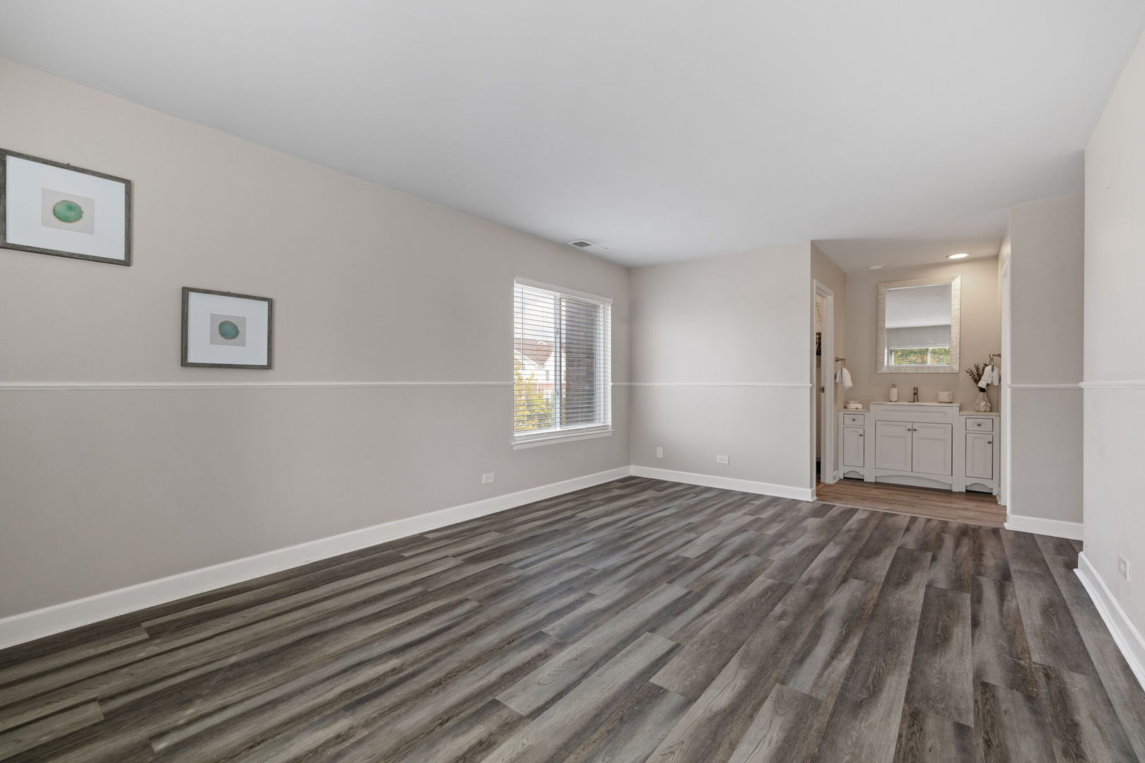 2201 S Grace Street #305, Lombard, IL 60148