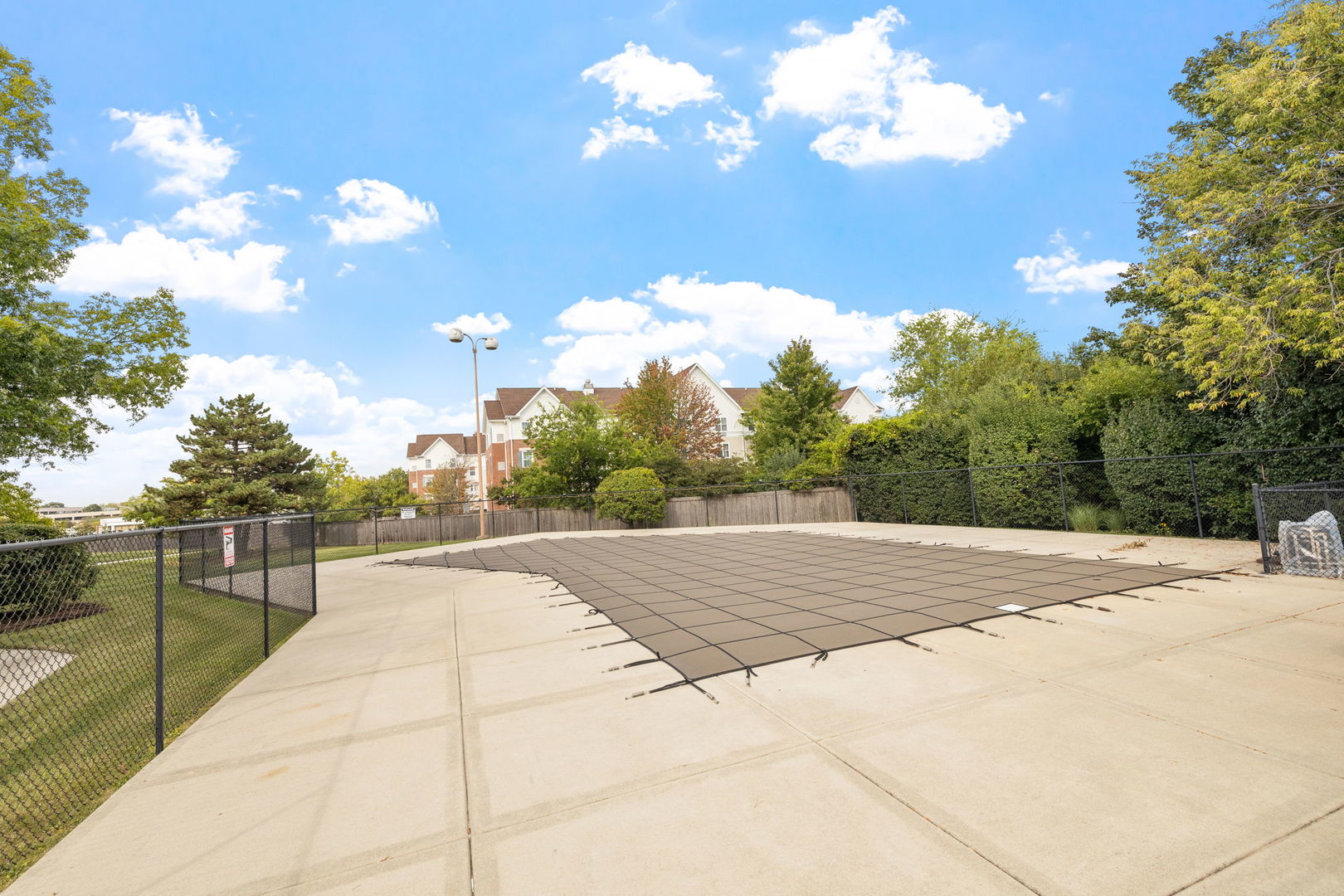 2201 S Grace Street #305, Lombard, IL 60148