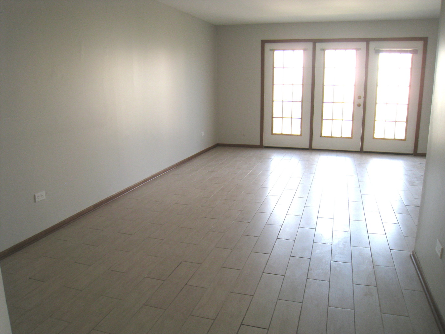 1235 Harding Avenue #302, Des Plaines, IL 60016