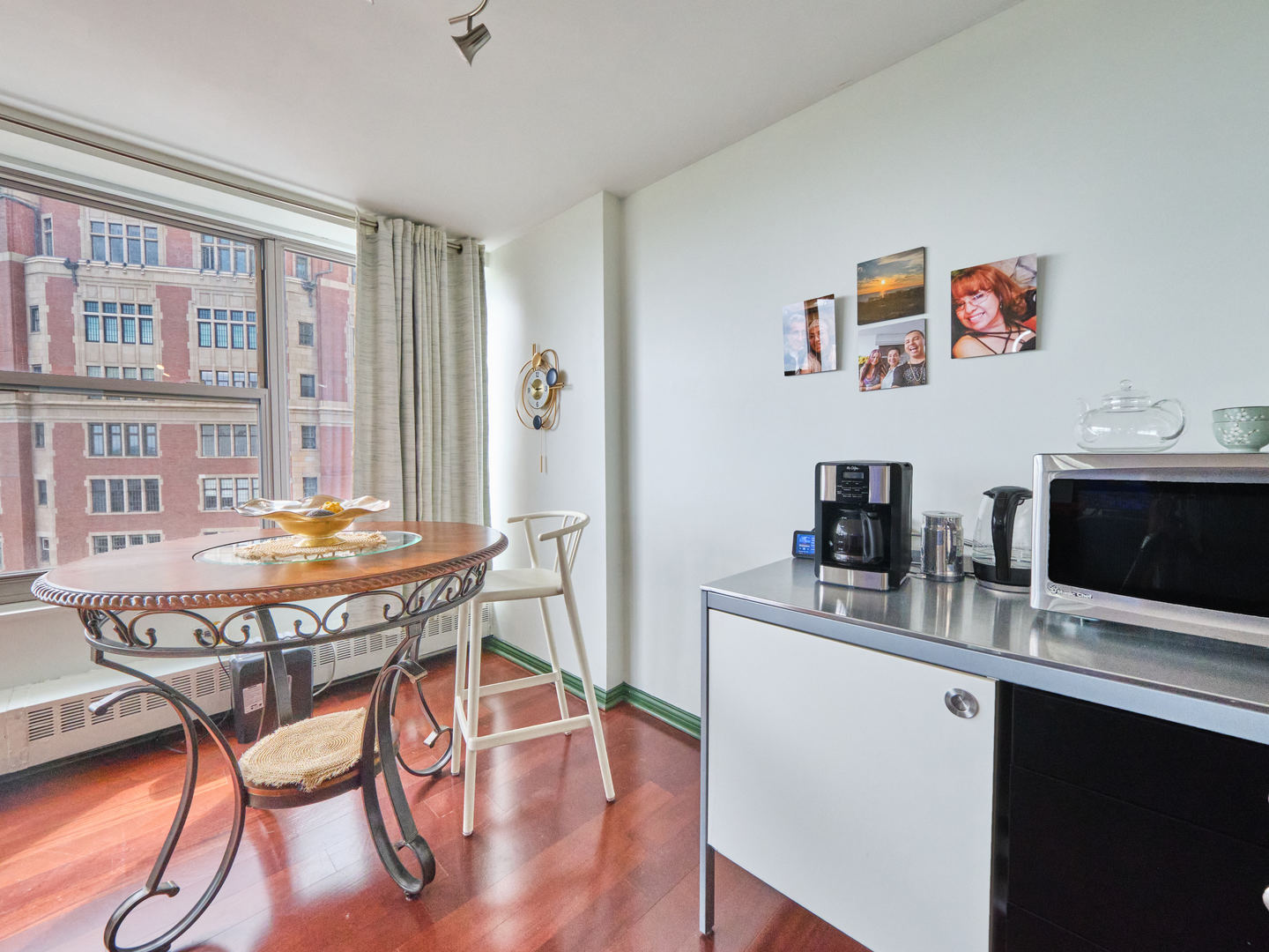 3900 N Lake Shore Drive #15C, Chicago, IL 60613