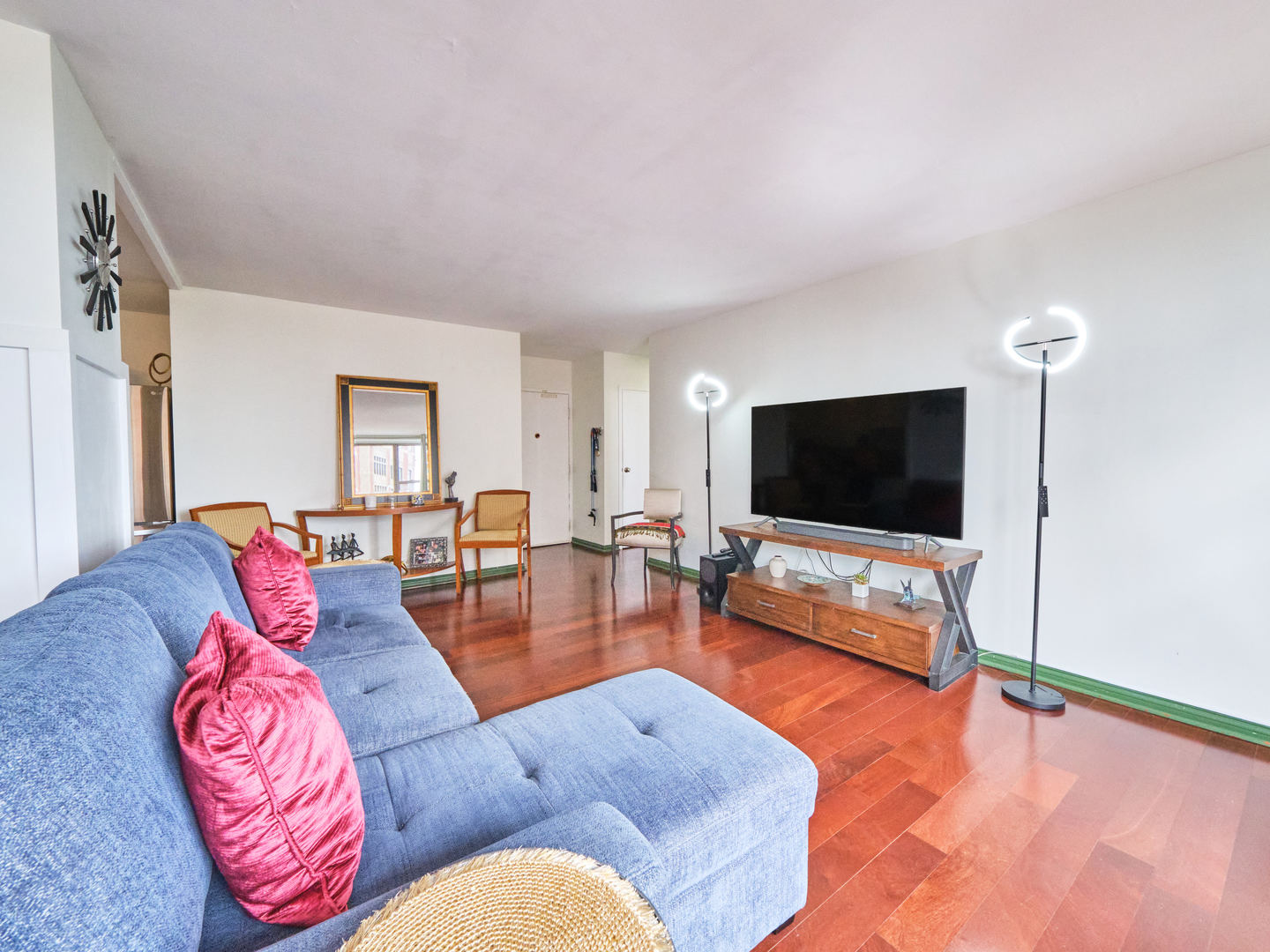 3900 N Lake Shore Drive #15C, Chicago, IL 60613