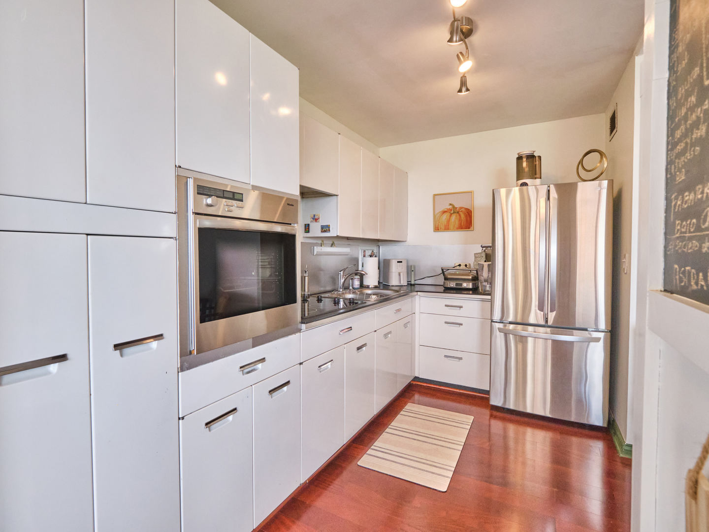 3900 N Lake Shore Drive #15C, Chicago, IL 60613