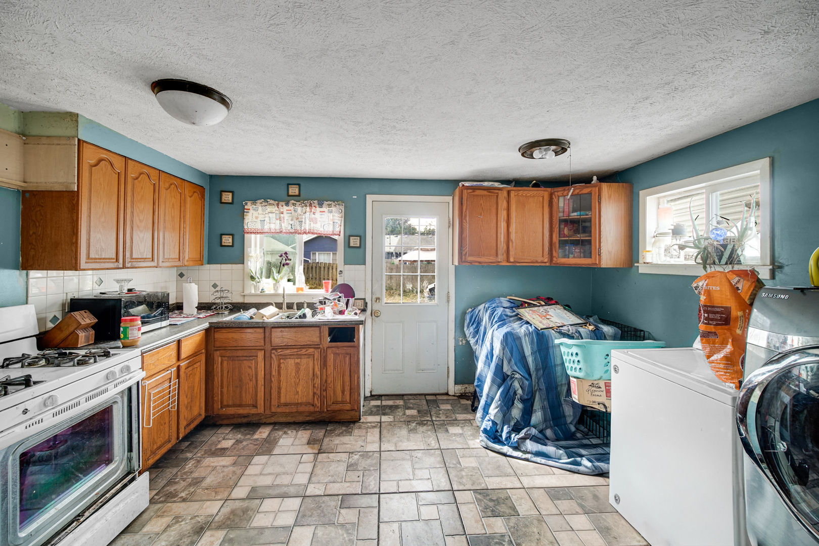 8772 S Kolmar Avenue, Hometown, IL 60456