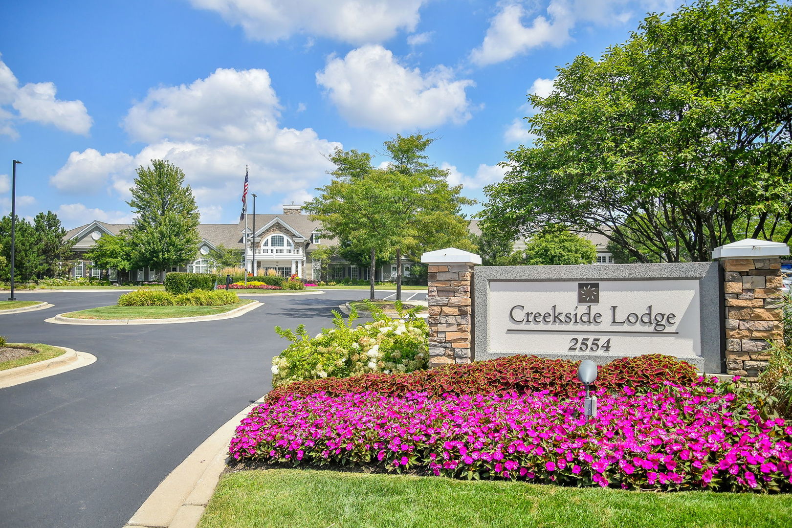 2525 Rolling Ridge Drive, Elgin, IL 60124