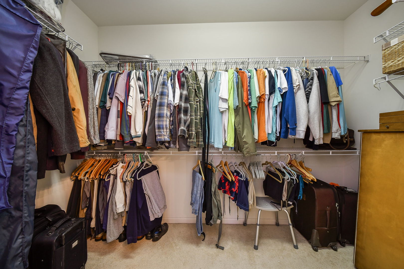 2525 Rolling Ridge Drive, Elgin, IL 60124