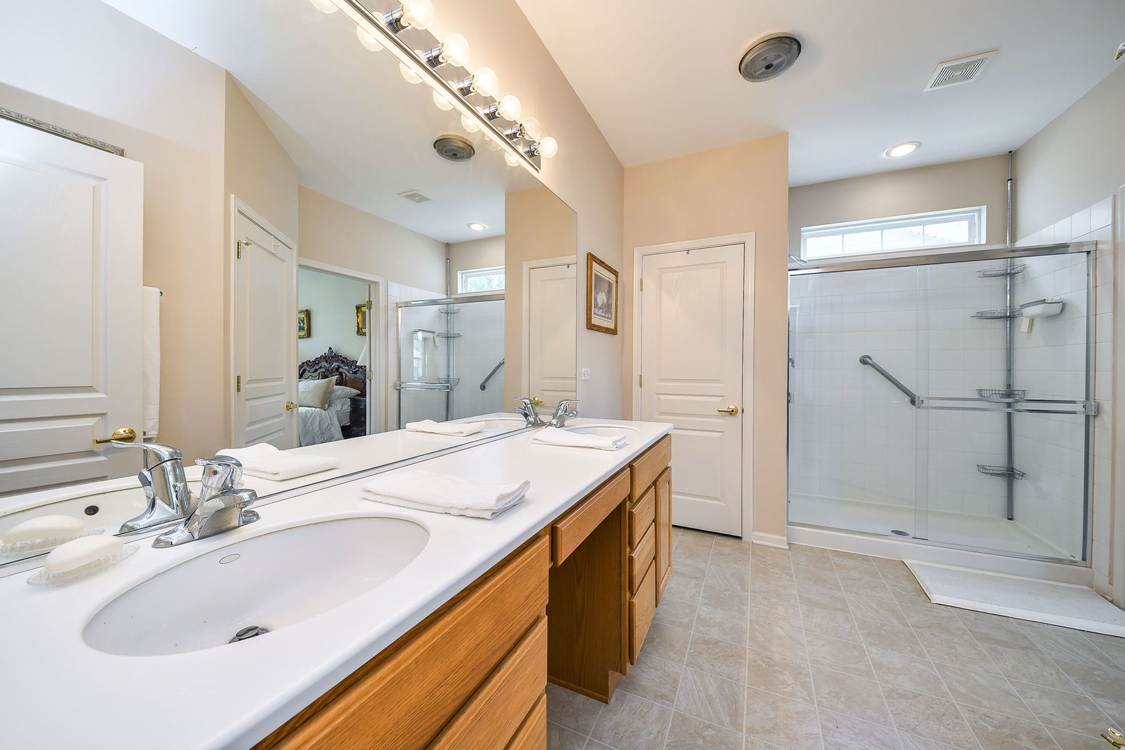 2525 Rolling Ridge Drive, Elgin, IL 60124