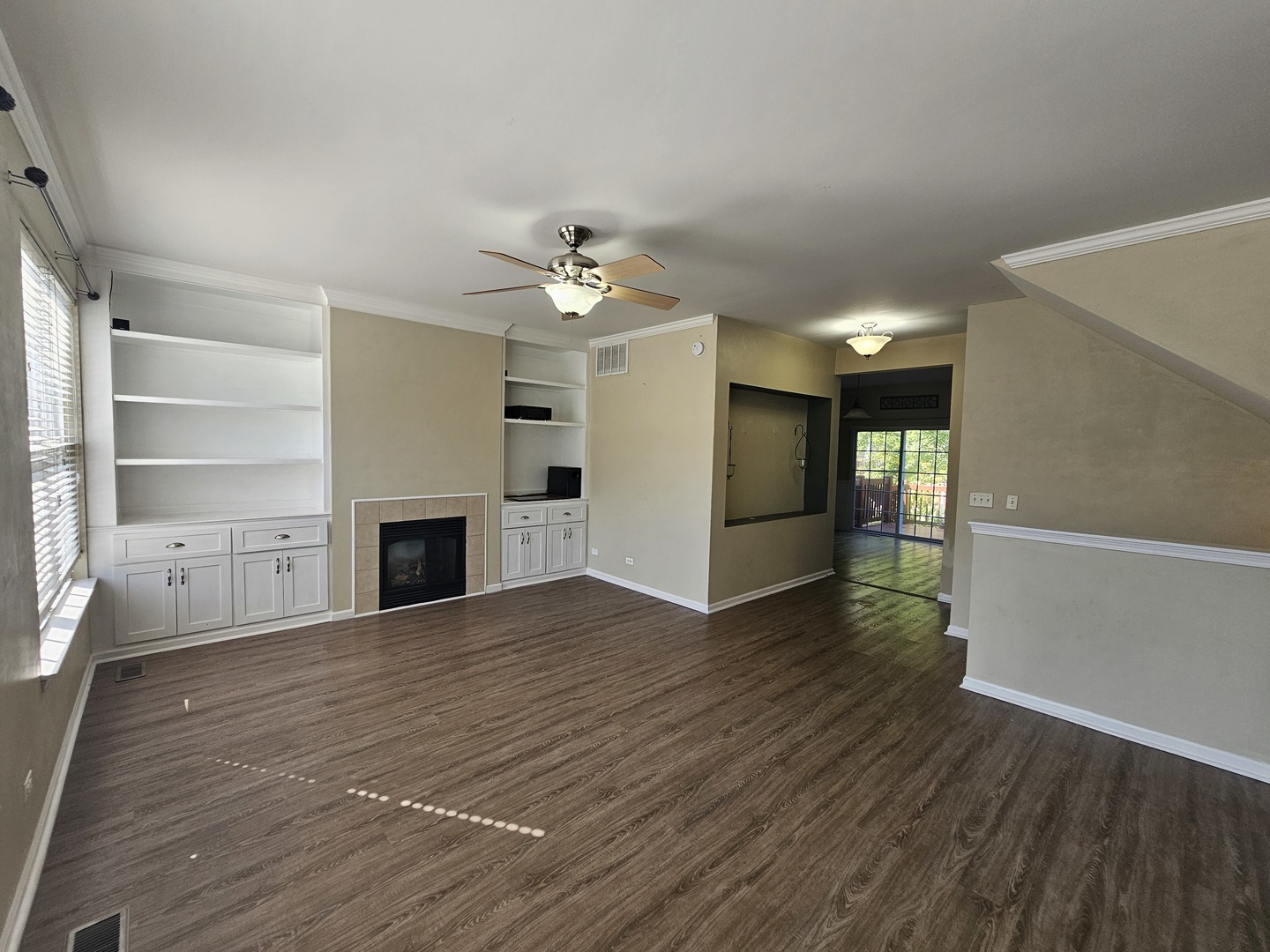 2305 Hudson Circle, Aurora, IL 60502