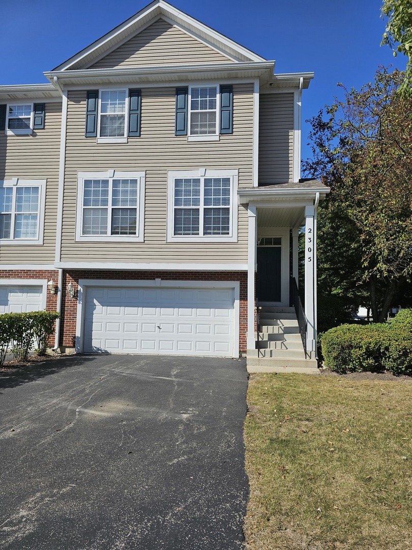 2305 Hudson Circle, Aurora, IL 60502