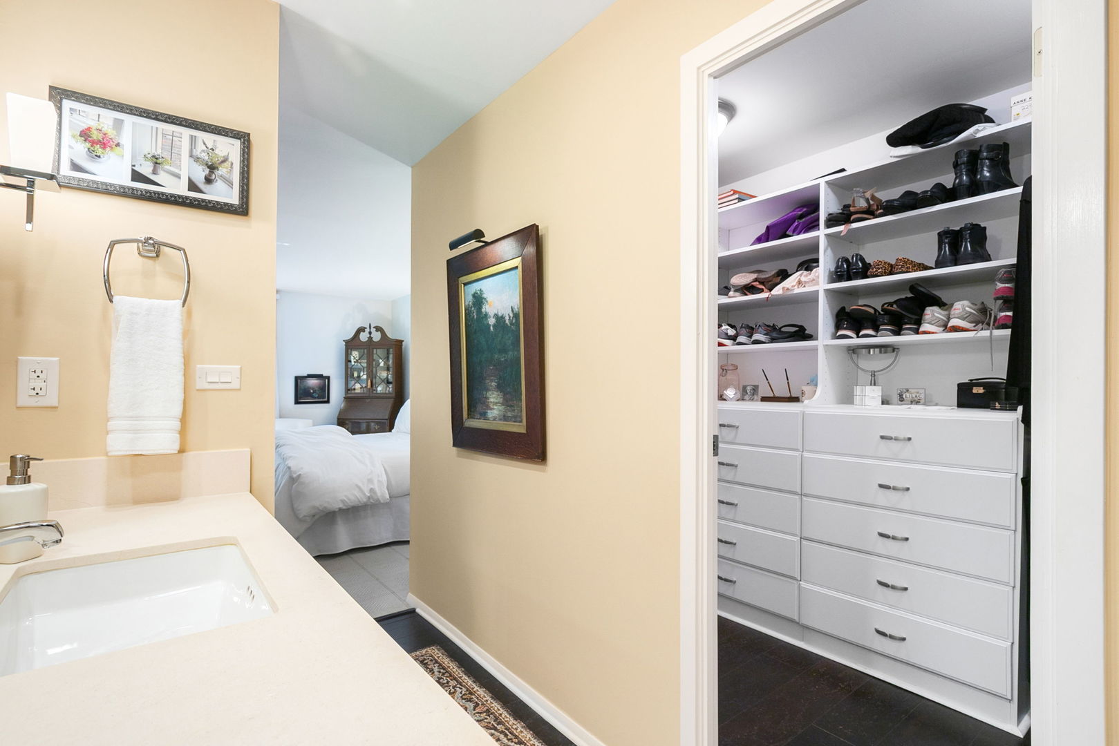 1220 Park Avenue #115, Highland Park, IL 60035
