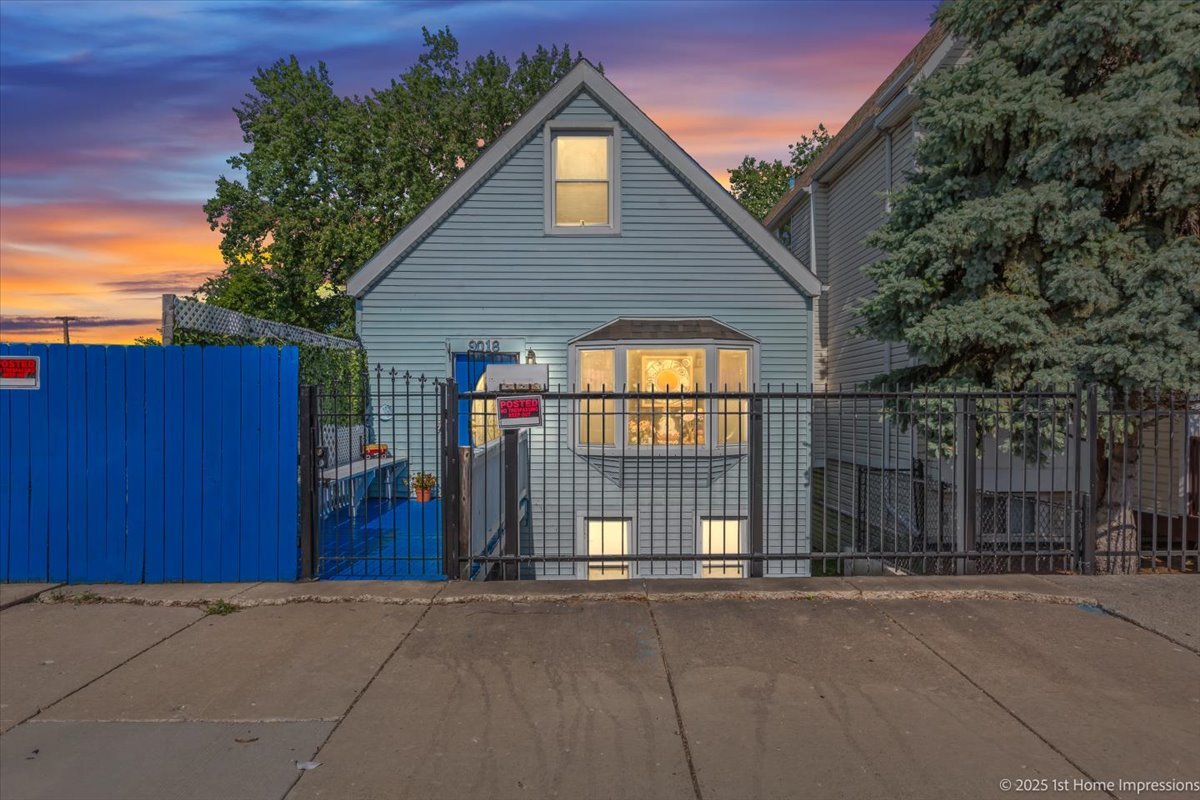 9018 S Brandon Avenue, Chicago, IL 60617