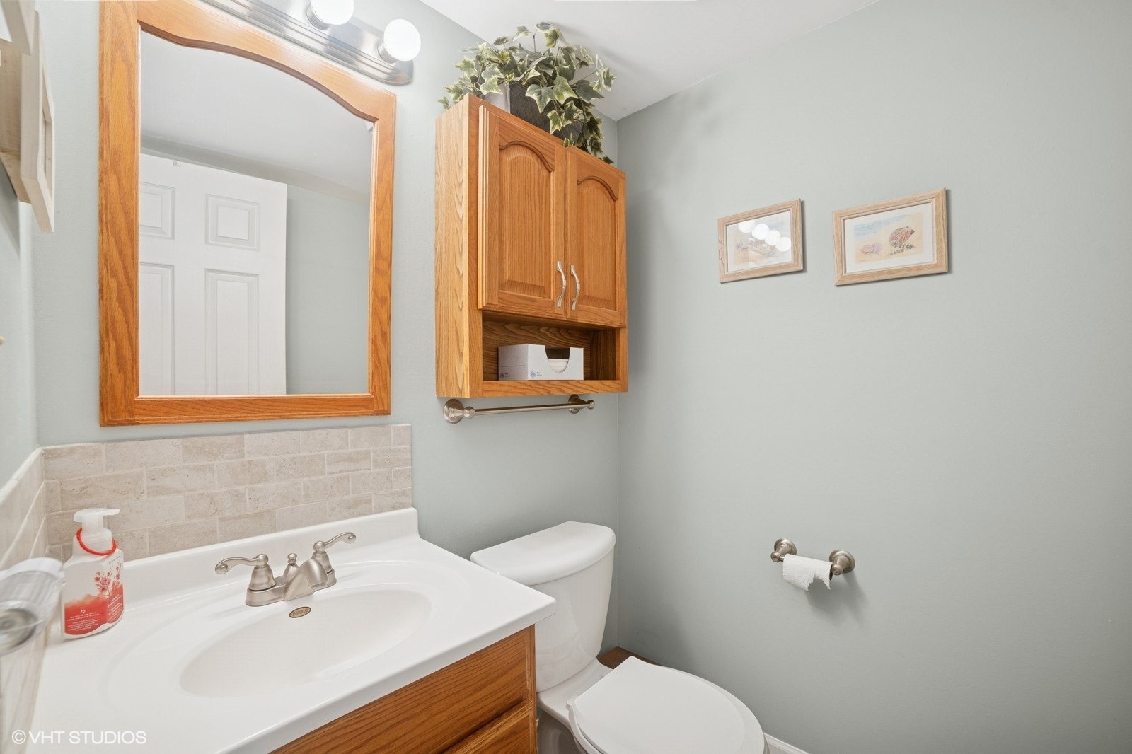 1208 Old Timber Lane, Hoffman Estates, IL 60192