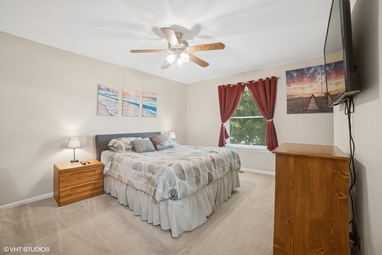 1208 Old Timber Lane, Hoffman Estates, IL 60192