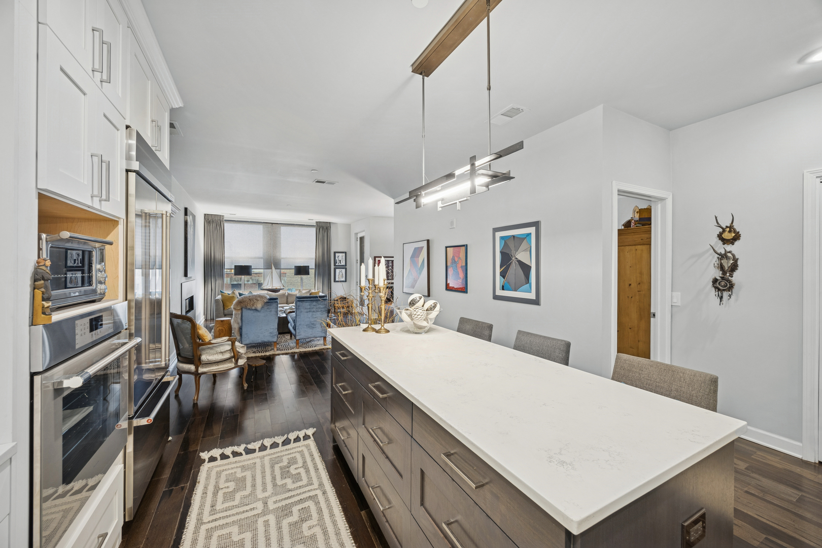 1124 Lake Street #511, Oak Park, IL 60301