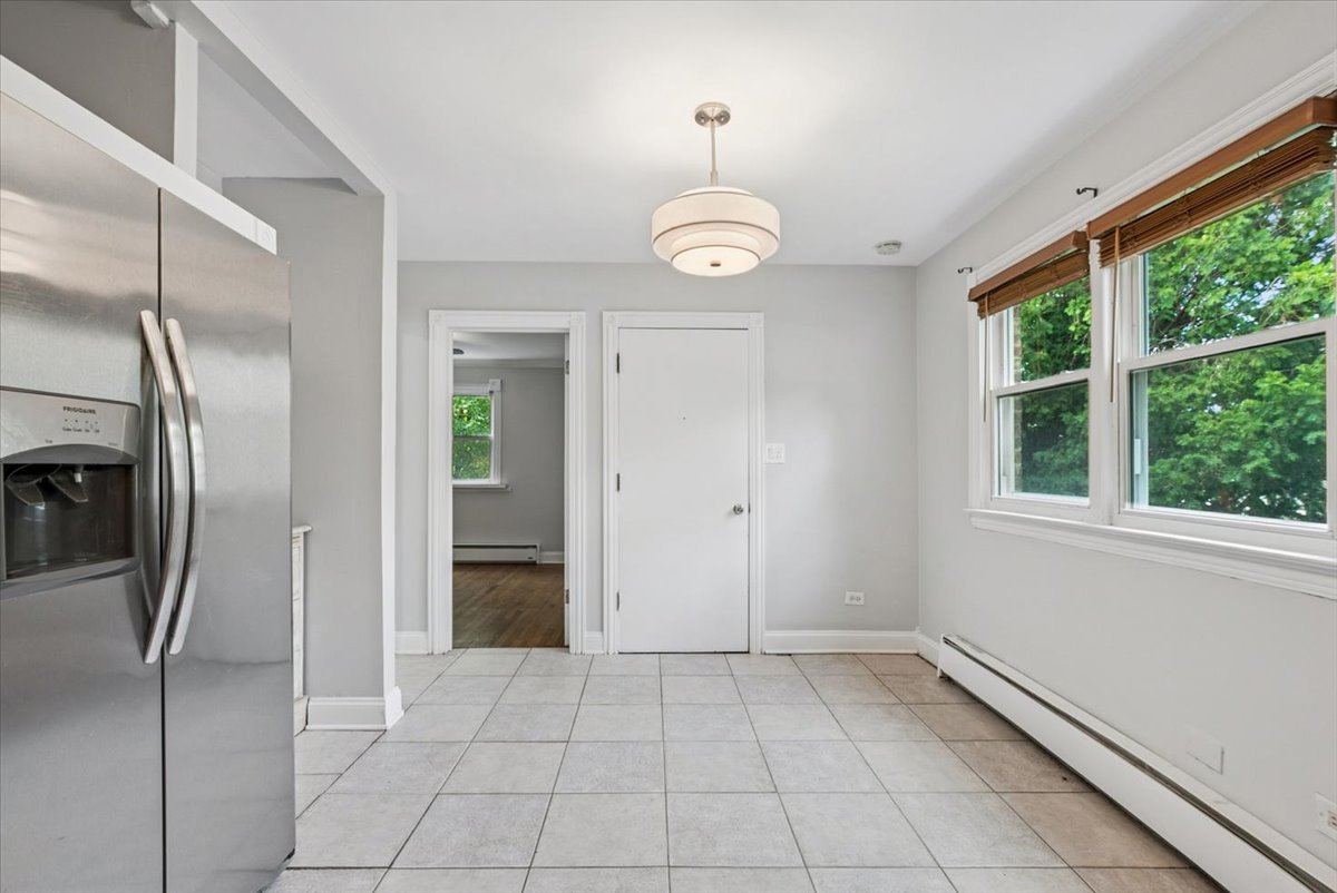 3720 East Avenue #1, Berwyn, IL 60402
