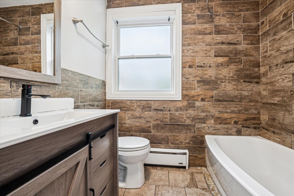 3720 East Avenue #1, Berwyn, IL 60402