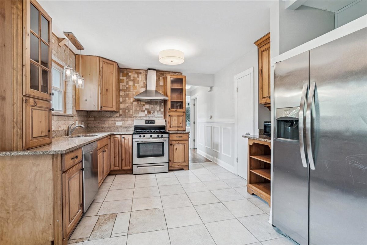 3720 East Avenue #1, Berwyn, IL 60402