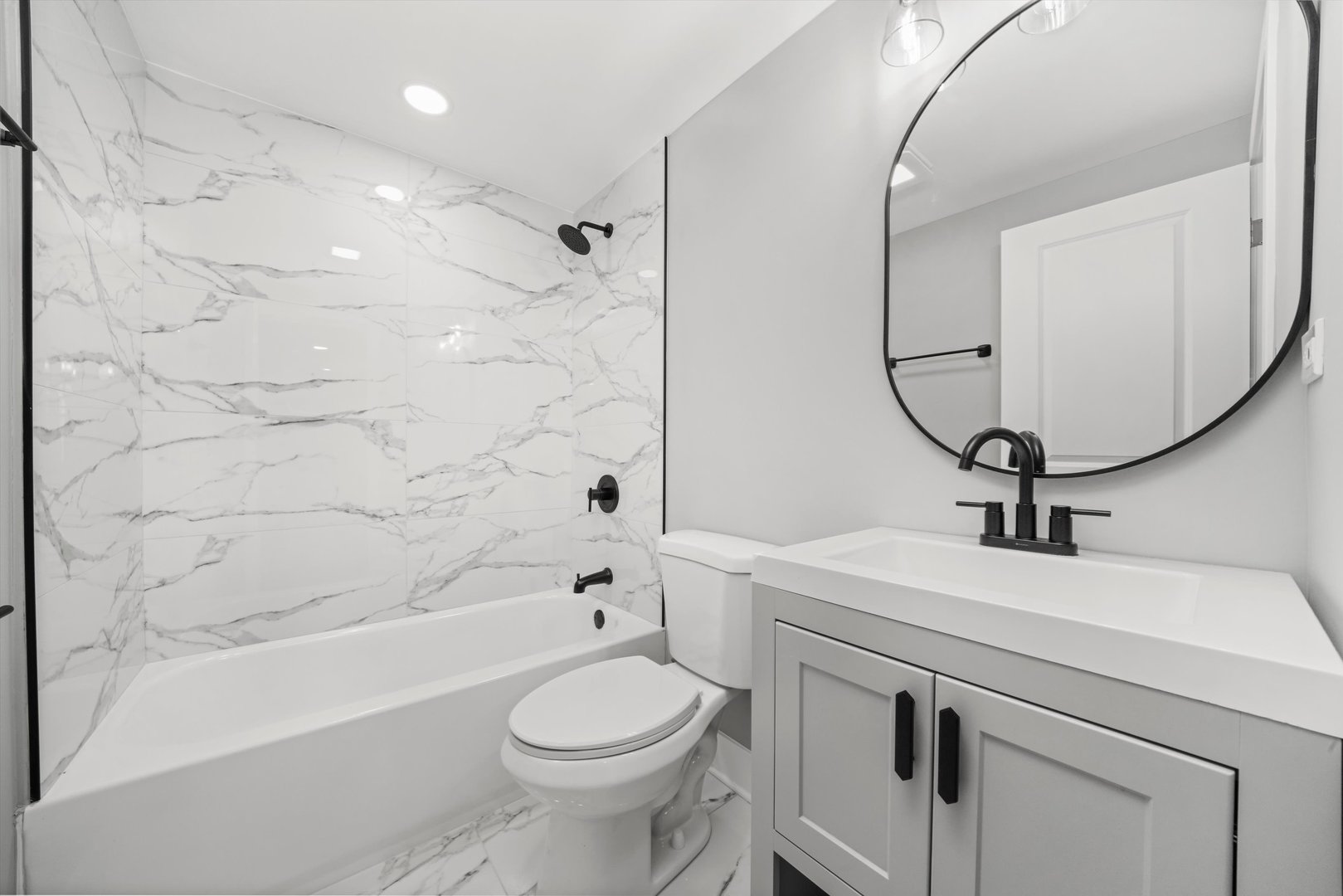 819 E 98th Place, Chicago, IL 60628