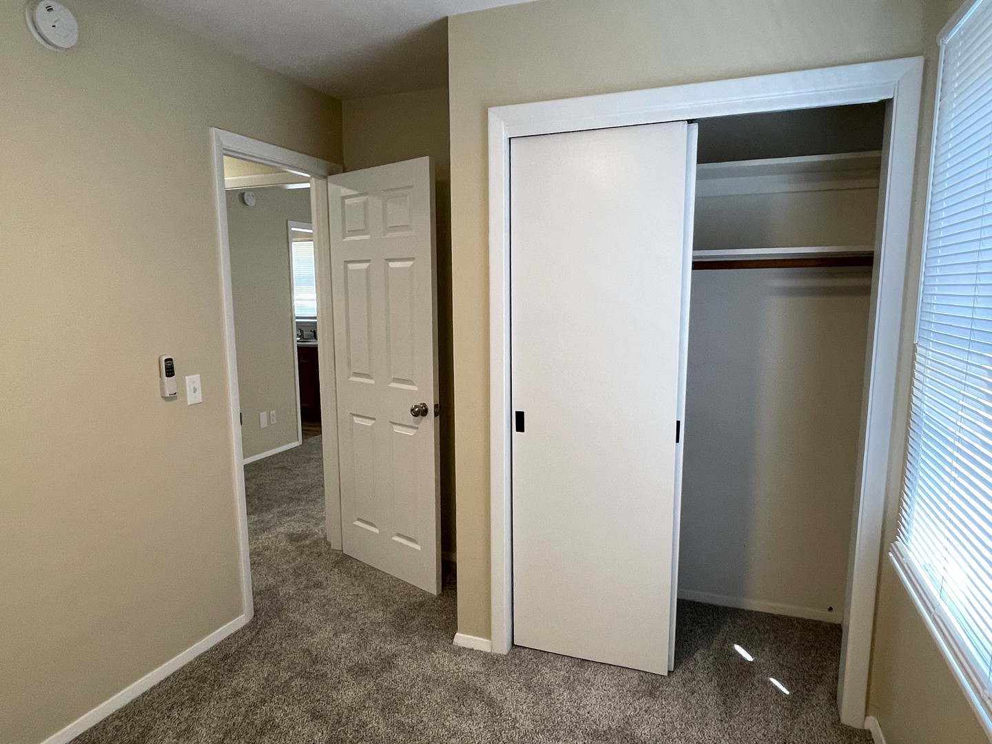 501 University Avenue, Bloomington, IL 61701