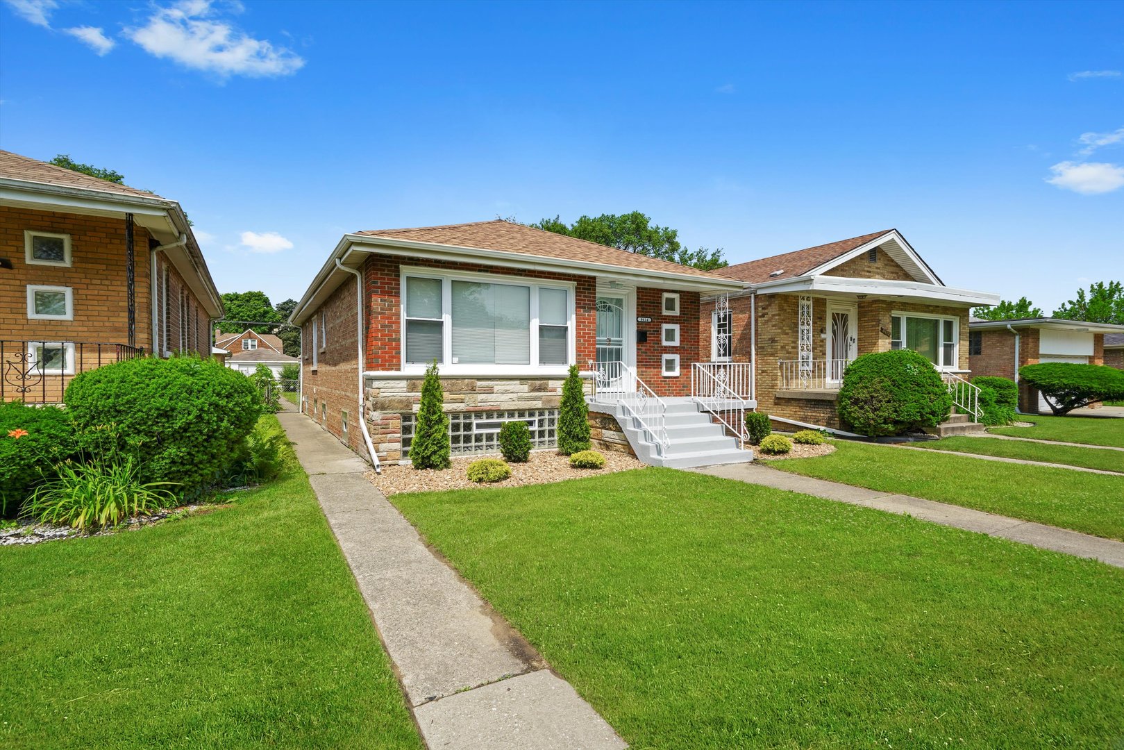 8414 S King Drive, Chicago, IL 60619