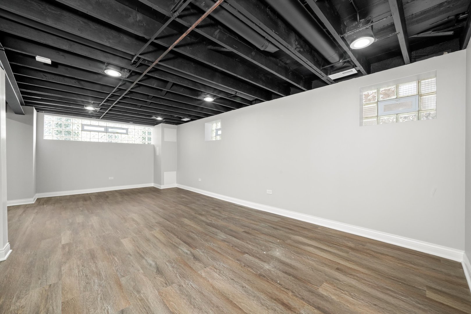 8414 S King Drive, Chicago, IL 60619