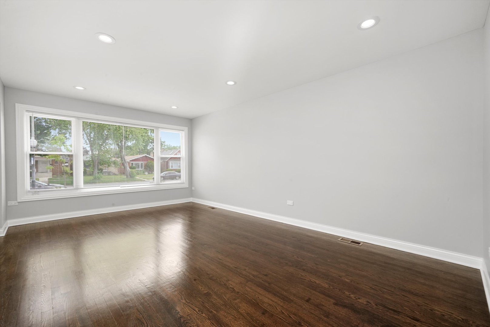 8414 S King Drive, Chicago, IL 60619