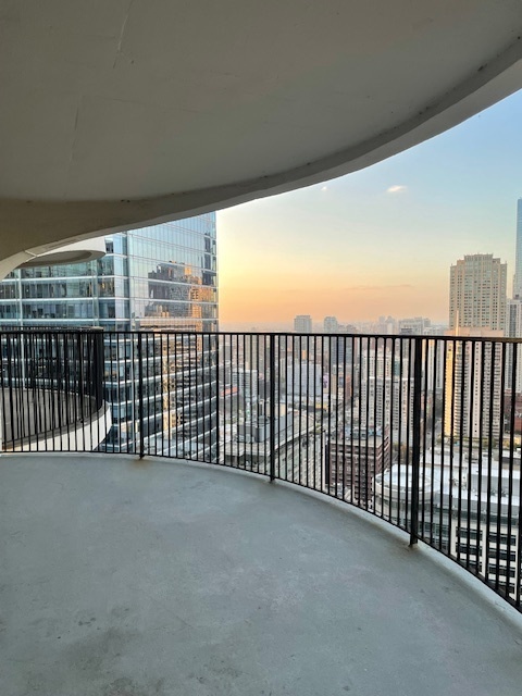 300 N STATE Street #4607, Chicago, IL 60654