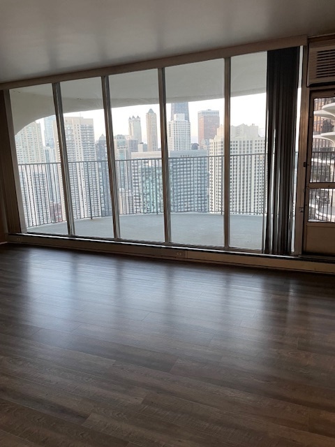 300 N STATE Street #4607, Chicago, IL 60654