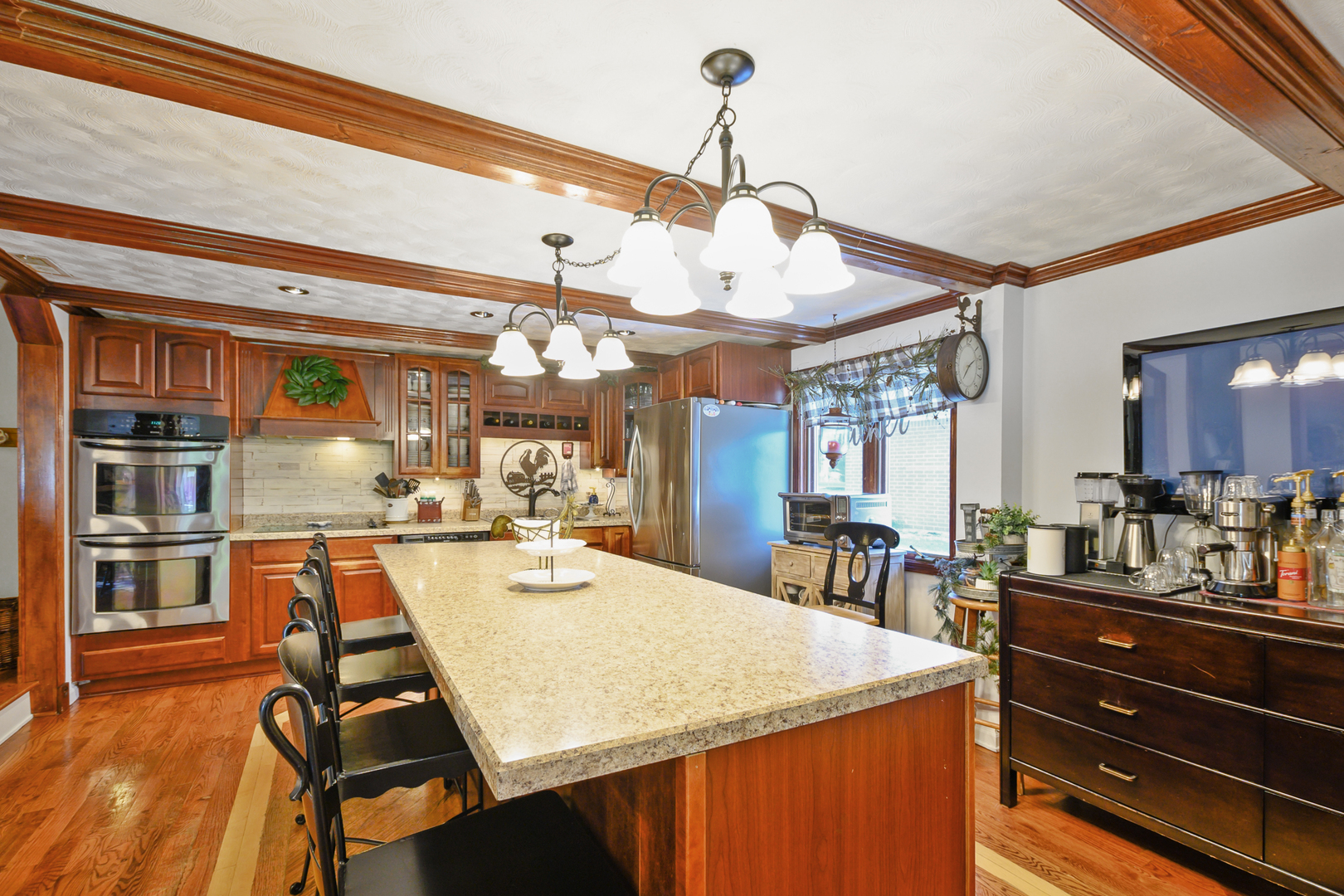 9201 175th Street, Tinley Park, IL 60487