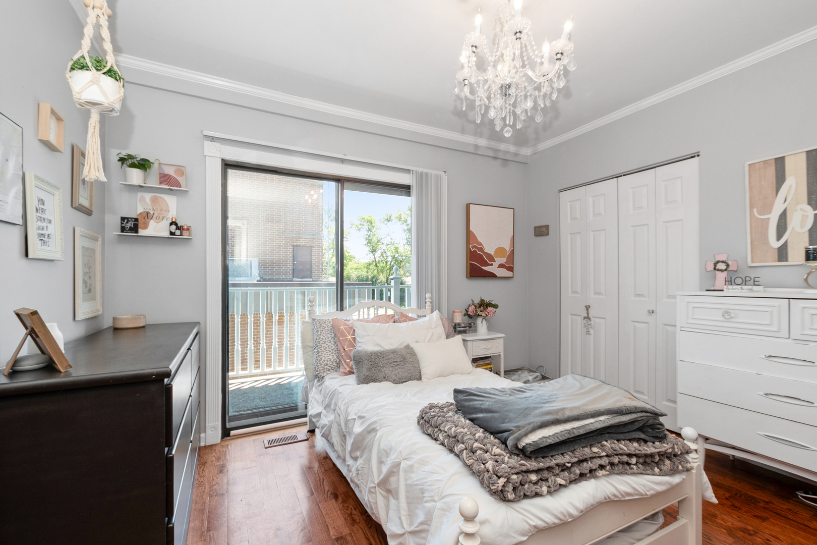 9201 175th Street, Tinley Park, IL 60487