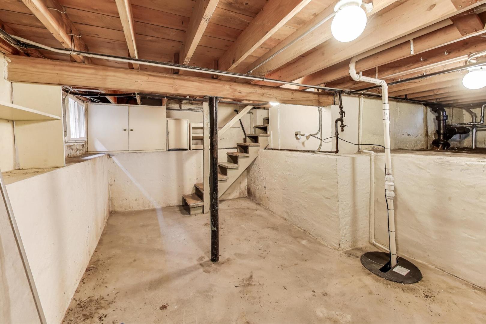 1708 N 73rd Court, Elmwood Park, IL 60707