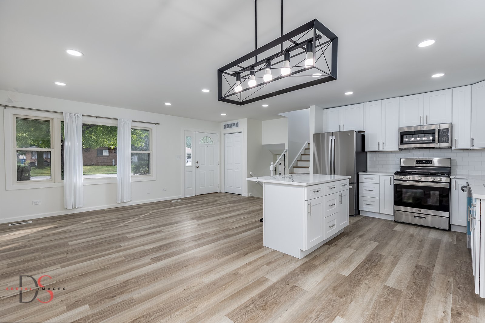 1405 James Court, Ottawa, IL 61350