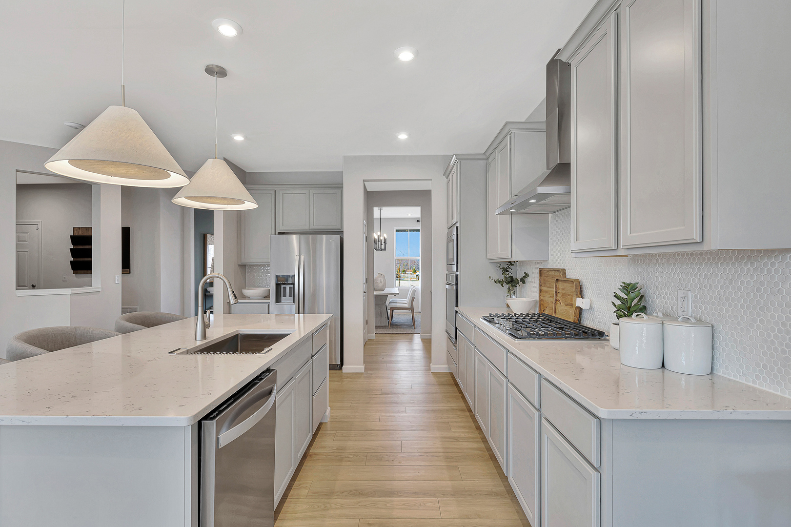 242 Olmstead Court, Batavia, IL 60510