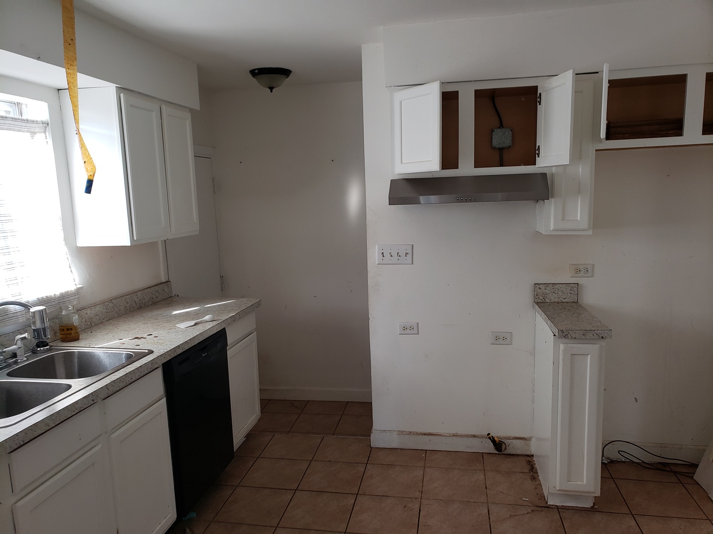 12806 S LAFLIN Street, Calumet Park, IL 60827