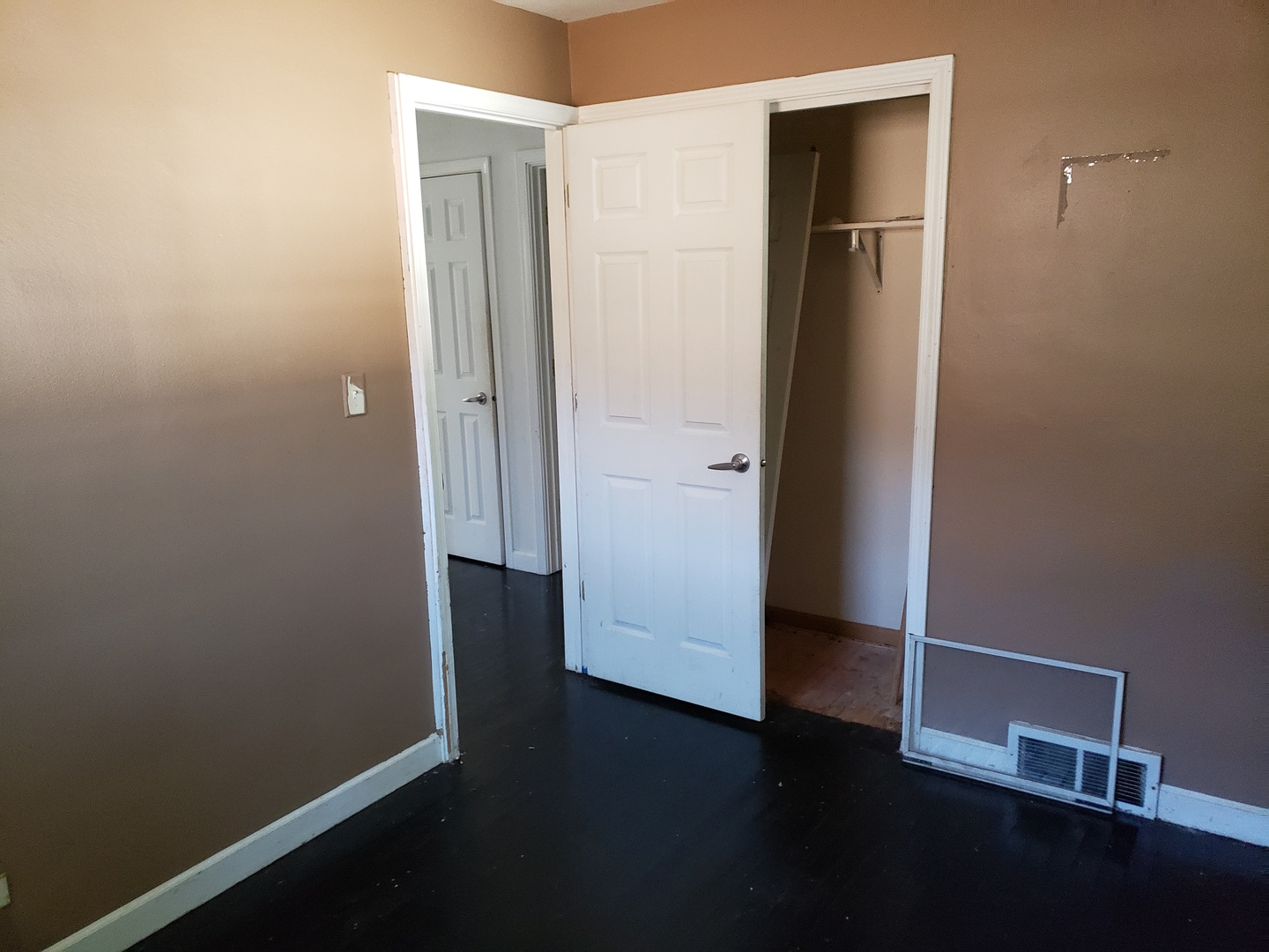 12806 S LAFLIN Street, Calumet Park, IL 60827