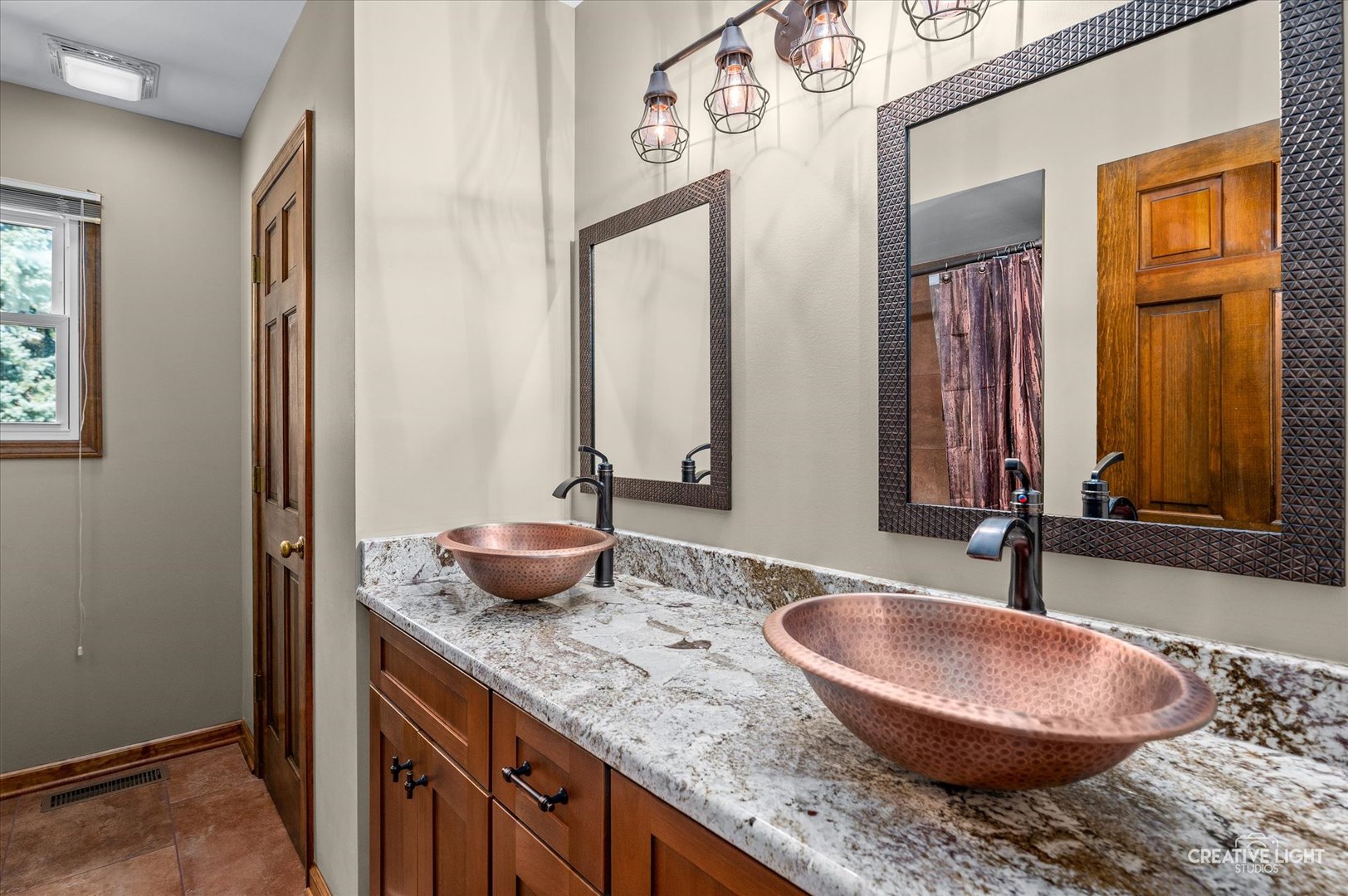11 Hardwick Court, Sugar Grove, IL 60554