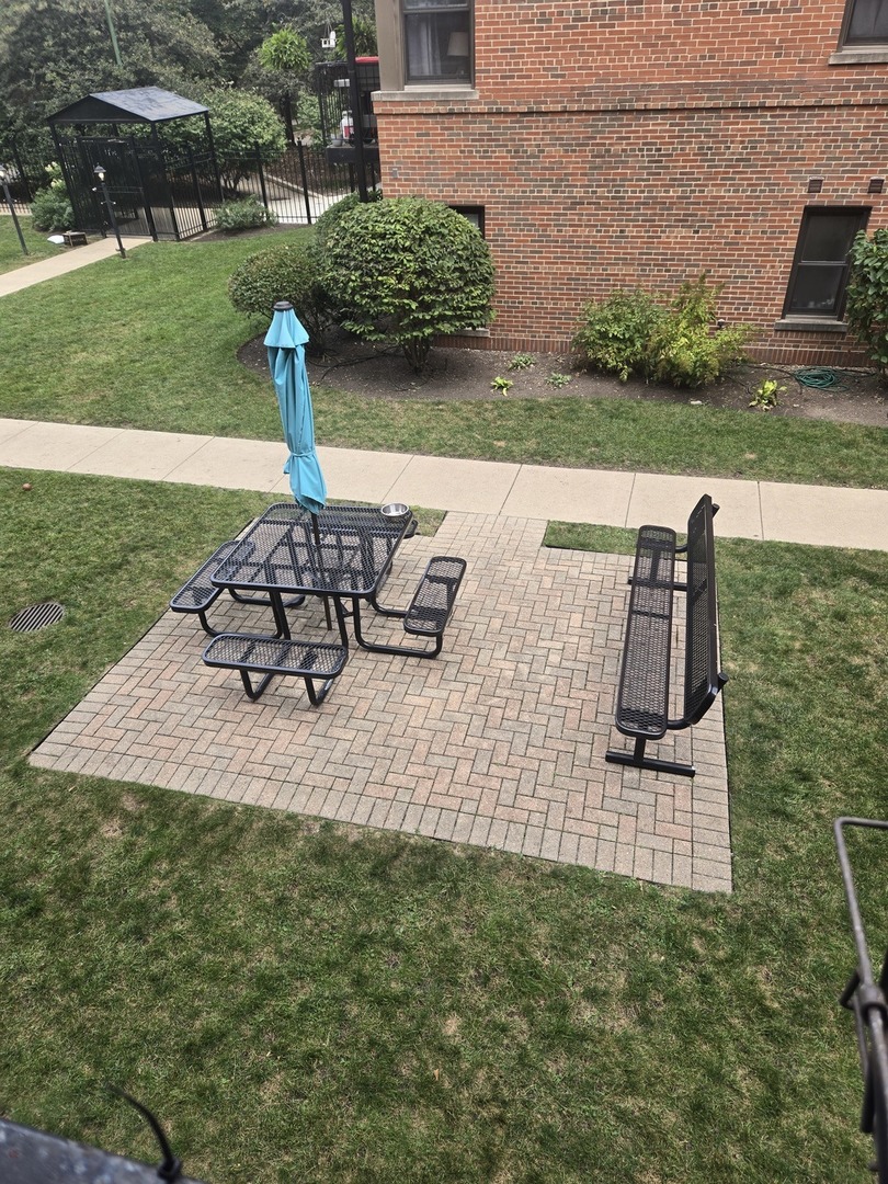 5230 N CAMPBELL Avenue #1B, Chicago, IL 60625