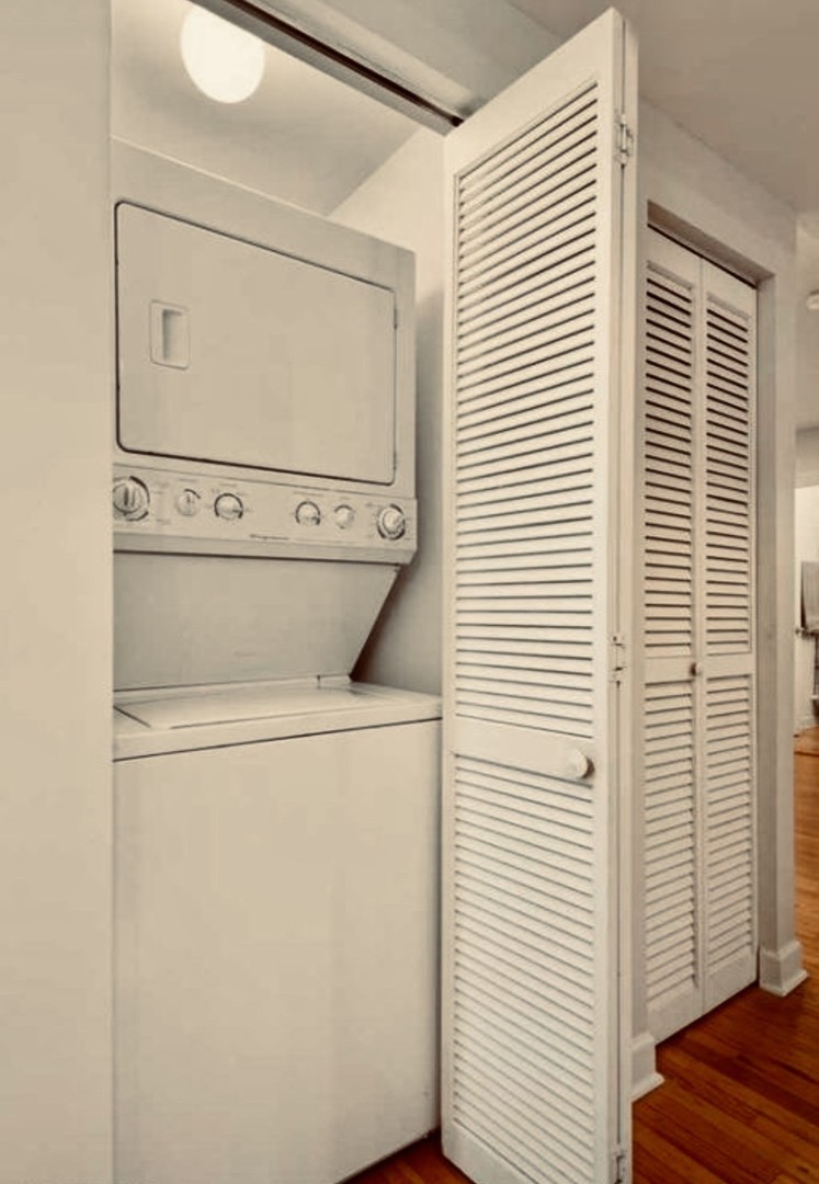 5230 N CAMPBELL Avenue #1B, Chicago, IL 60625