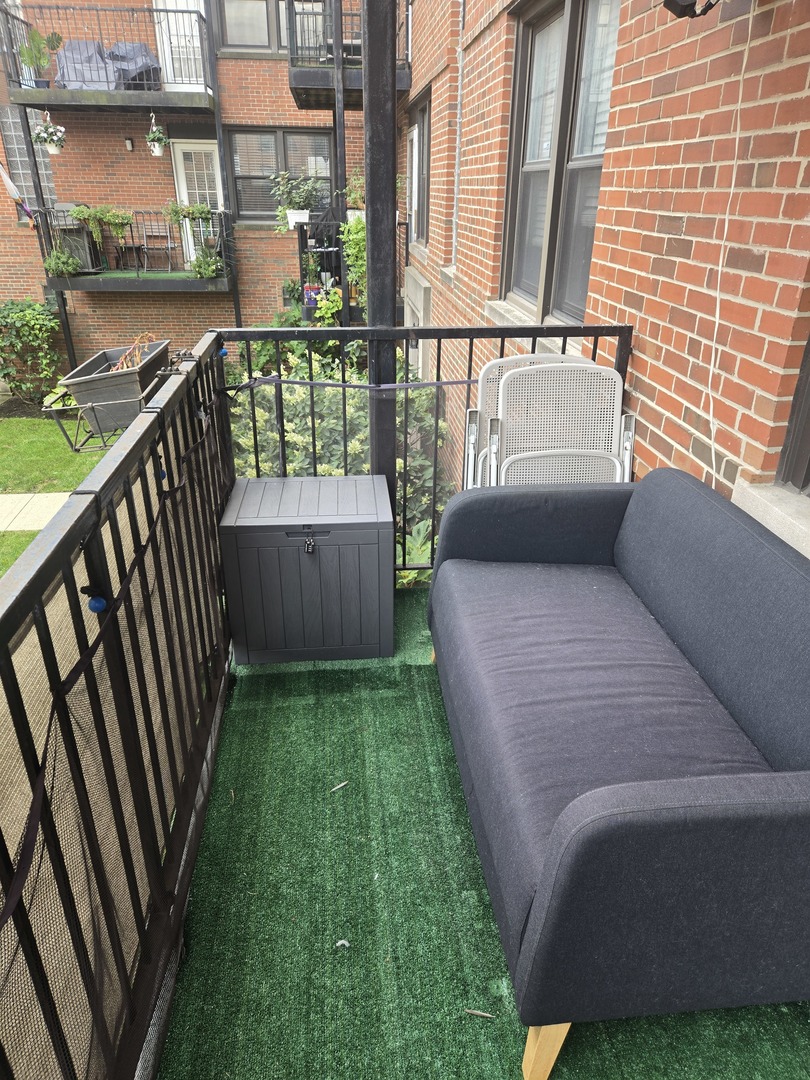 5230 N CAMPBELL Avenue #1B, Chicago, IL 60625