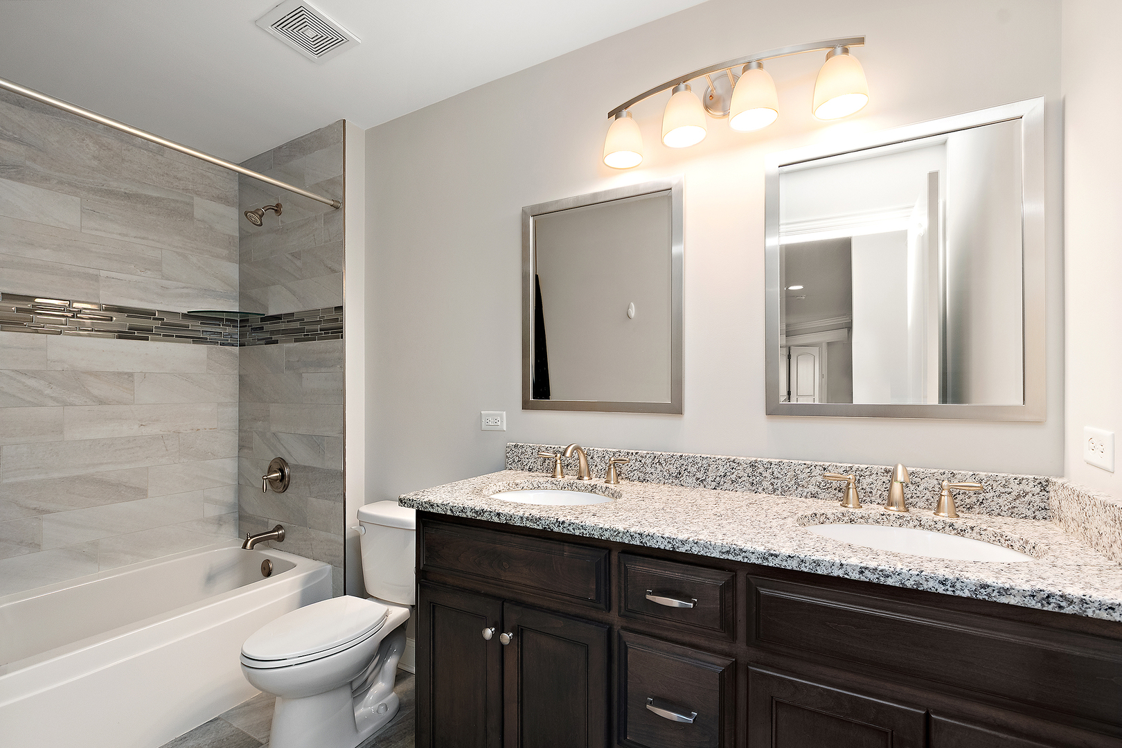 22018 Mary Drive, Frankfort, IL 60423