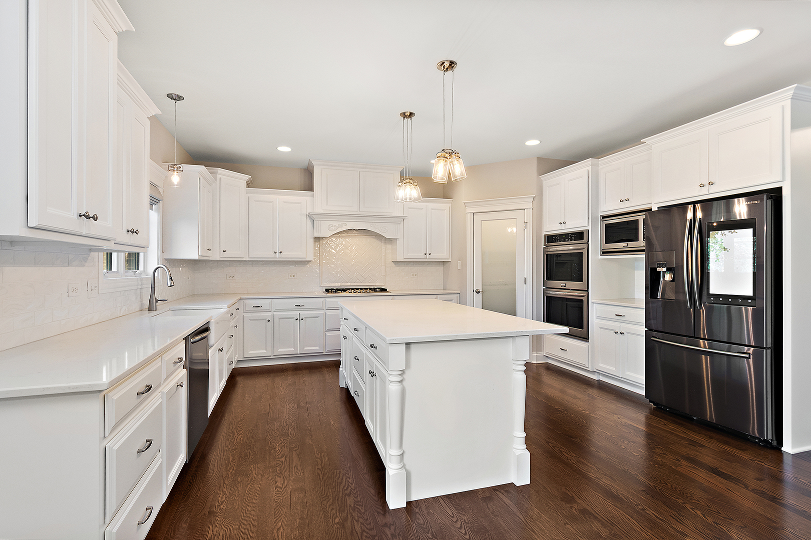 22018 Mary Drive, Frankfort, IL 60423