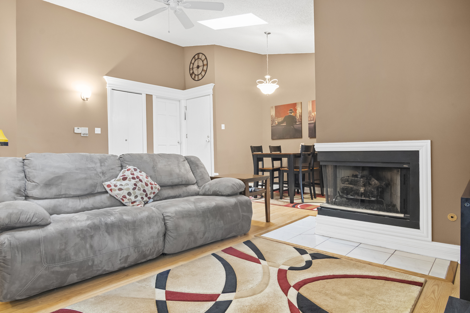 1258 CHALET Road #301, Naperville, IL 60563