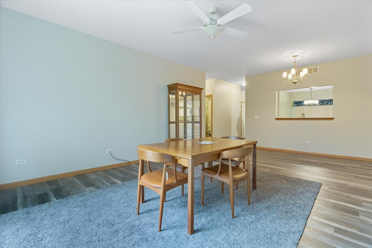 2346 Ashbrook Lane, Grayslake, IL 60030