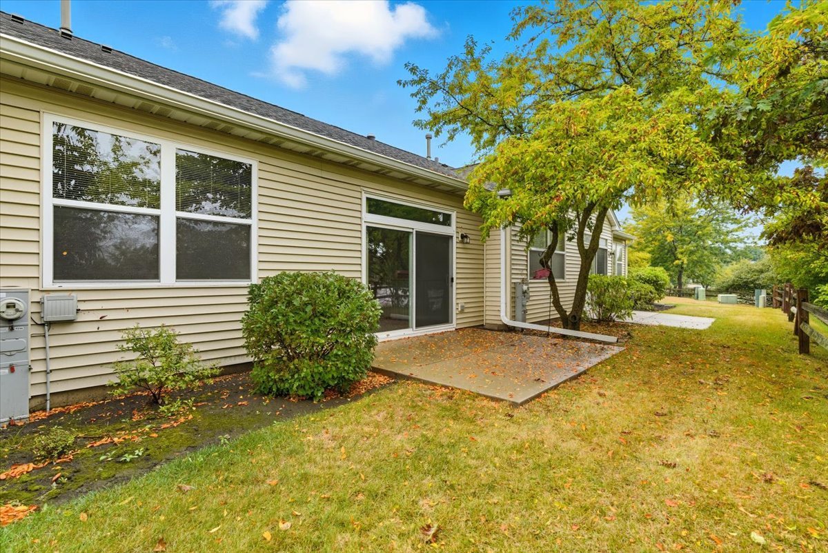 2346 Ashbrook Lane, Grayslake, IL 60030