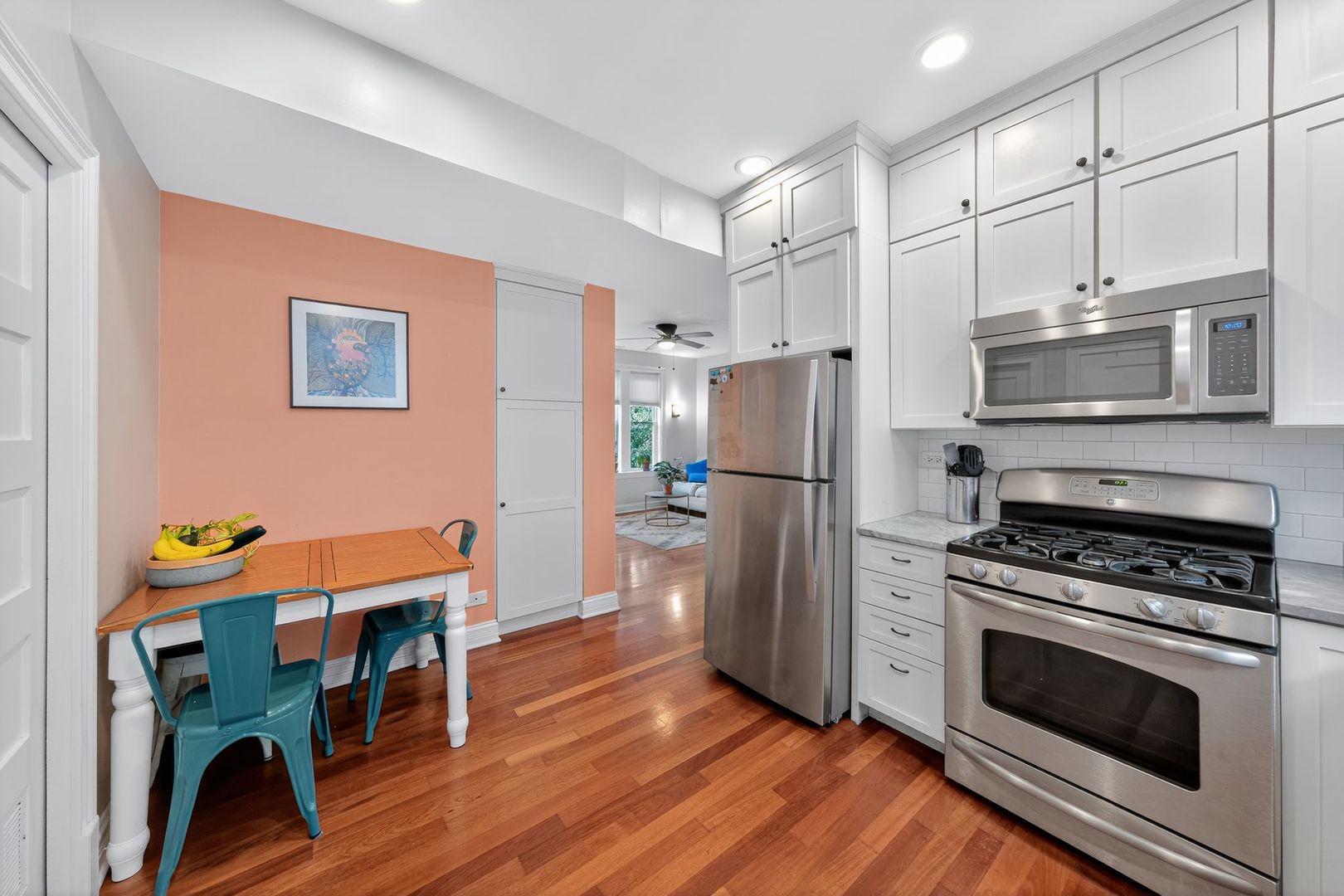 2578 W Lyndale Street #2, Chicago, IL 60647