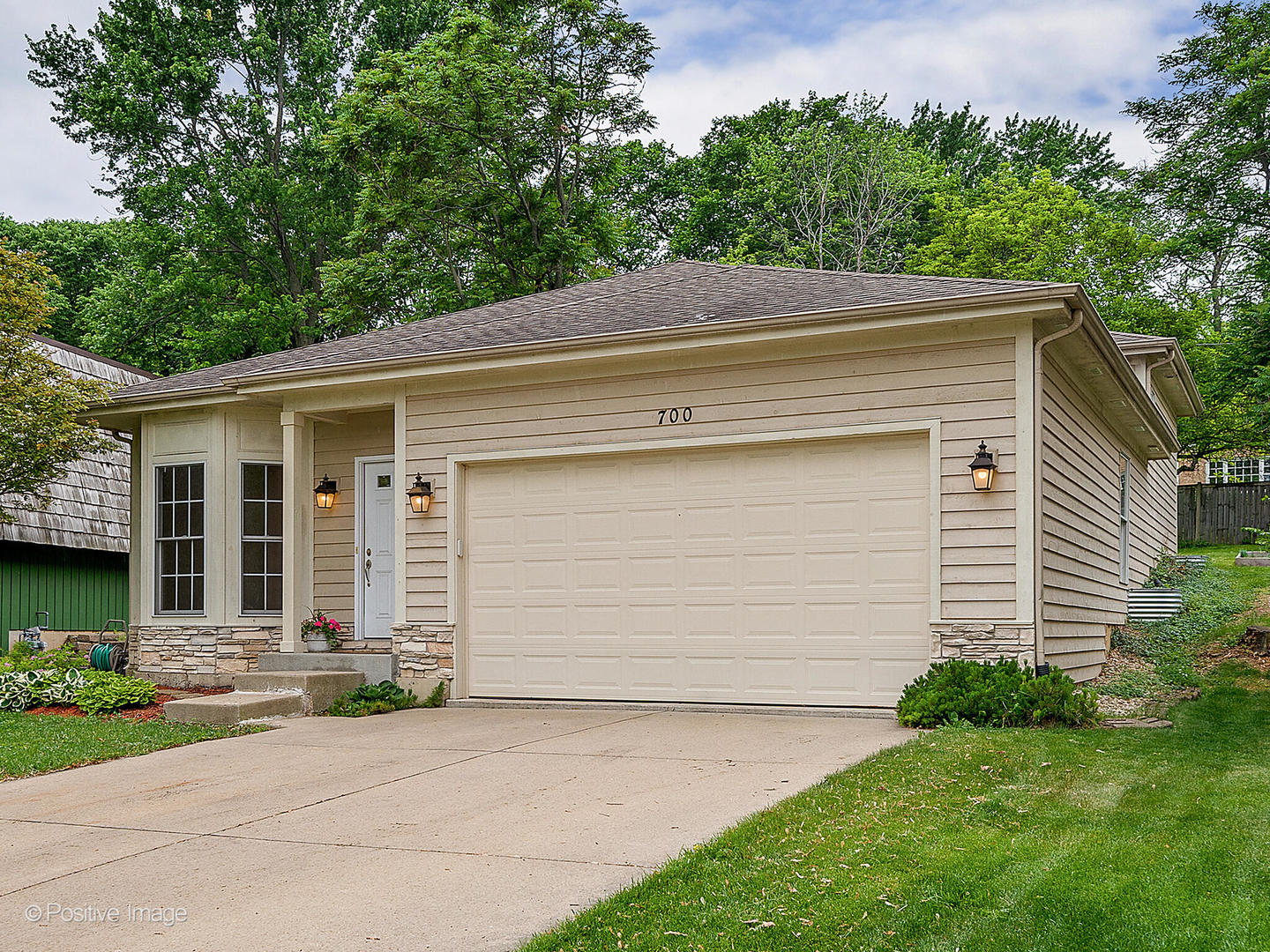 700 N Summit Street, Wheaton, IL 60187