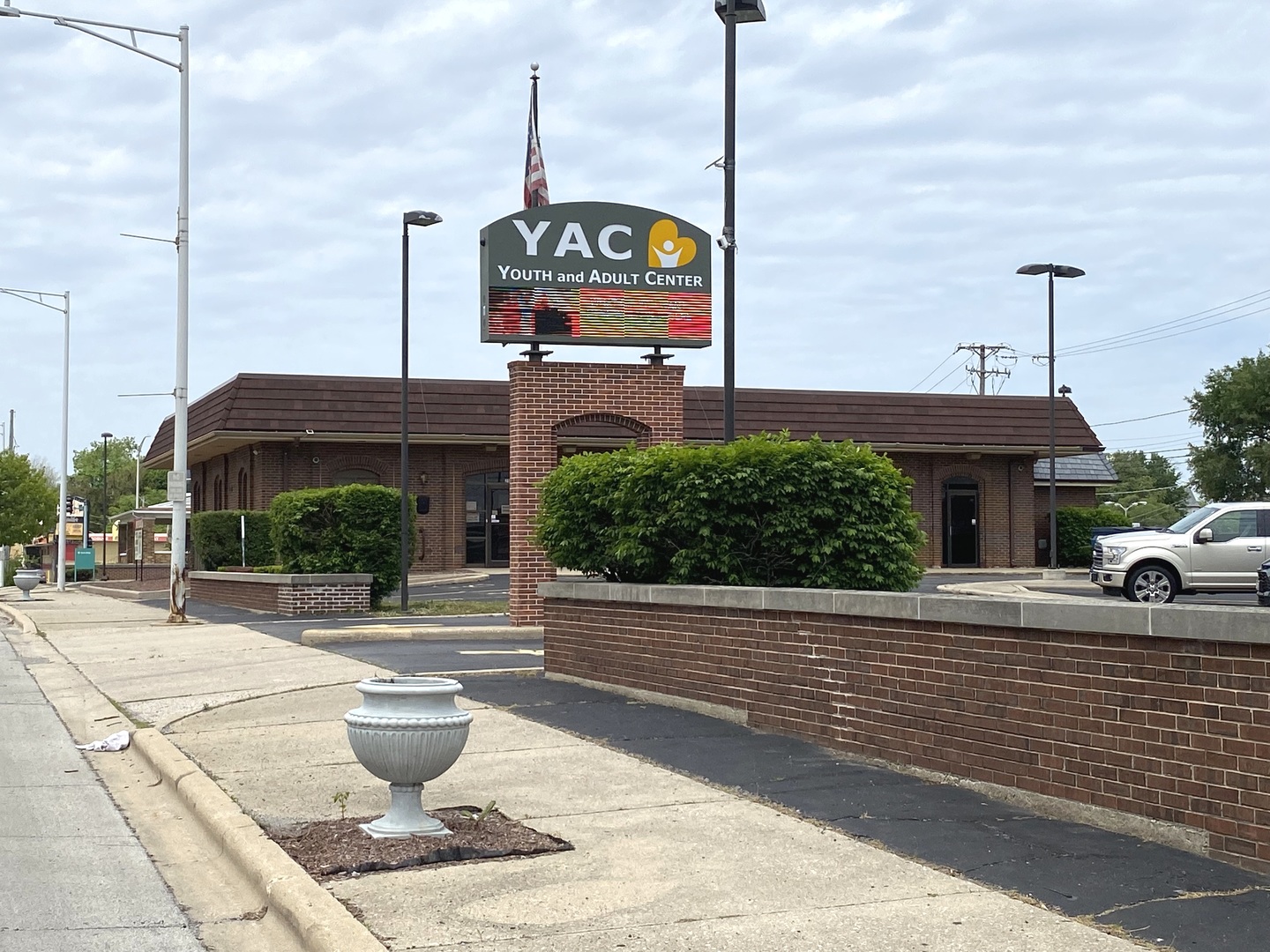 25 E 16th Street, Chicago Heights, IL 60411